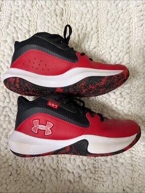 Under Armour Kids Red and Black Low-Top Sneakers
